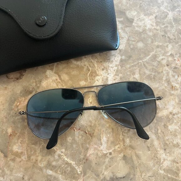 Ray Ban Polarized Aviator Sunglasses - Picture 5 of 6